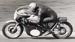 Dave Croxford 350 Gus Kuhn Seeley 1969